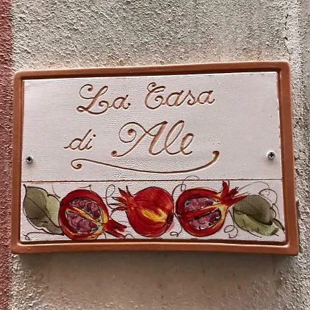 La Casa Di Ale Ferienhaus Valeriano Lunense